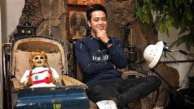 克里斯哈達上節目中認愛小20歲女友。（圖／翻攝自krisshatta07 IG）