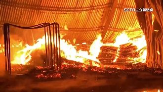 高雄木材工廠深夜大火　員工急搶救木材