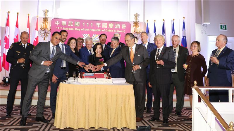 多倫多辦事處國慶酒會　加國政要讚台民主