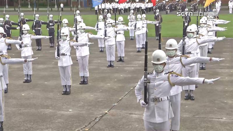 3軍樂儀隊「模擬國慶」　靜默槍法成亮點