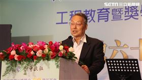施振榮今天應邀出席中技社「工程教育暨奬學金60週年」活動回到母校交大。（圖／翻攝自施振榮臉書）