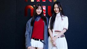 曾之喬與「少女時代」成員潤娥同框合體，兩人氣場超強。（圖／翻攝自曾之喬 IG）