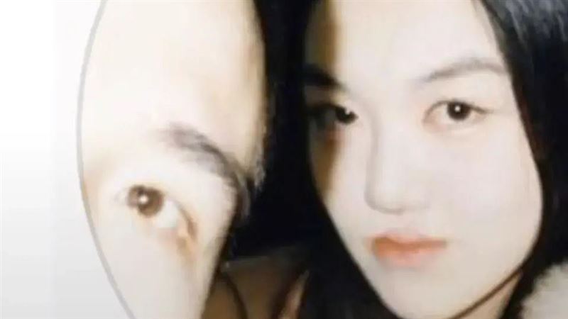 王菲16歲女兒戀愛了　親暱貼臉照洩戀情