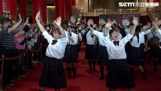 日本橘高校來了！青春洋溢快閃圓山大飯店