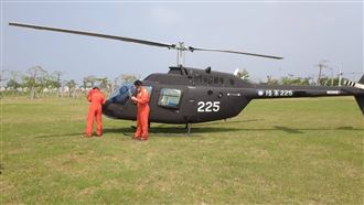 新／航特部直升機故障　迫降台南鹿耳門廟