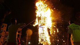 印度十勝節 焚燒魔王像