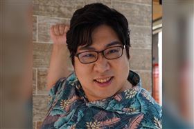 ▲知名實況主「鼻地大師國動」張葦航。（圖／翻攝自鼻地大師國動-張葦航臉書粉專）