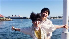 資深女星蔡閨上節目和老公溫情喊話。（圖／翻攝蔡閨臉書）