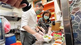 鄭運鵬一碗麵的體悟。民進黨提供