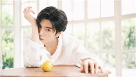 ▲陳哲遠憑《暗格裡的秘密》爆紅，成為男神潛力股。（圖／翻攝自微博 陳哲遠）