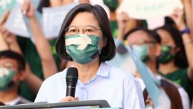 陳時中競選總部成立大會，總統蔡英文到場力挺。圖／記者楊澍攝影