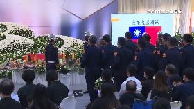 殺警首開庭1800
