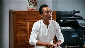 56歲鄭浩南近年來再度回歸娛樂圈。（圖／《地產仔》劇照）