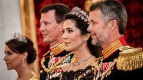 丹麥女王瑪格麗特二世宣布拔除么兒約阿基姆王子四子女的王子、公主頭銜，被爆出女王此舉是因為約阿基姆王子疑似深愛著「嫂嫂」瑪麗王儲妃。（圖／路透社）