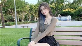 ▲網紅青青因火辣身材擁有高知名度，不過卻捲入負面新聞直到今年6月才回歸。（圖／翻攝自IG c.0214）