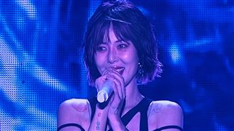 性感小野馬泫雅來了！合體男友直接脫了