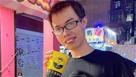 鄧佳華開價10萬被砲轟改口了。（圖／翻攝自鄧佳華臉書）