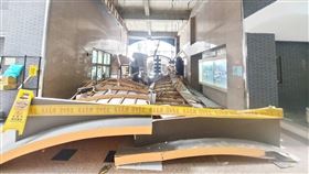 新北市，新店，天花板，輕鋼架，崩落，中庭