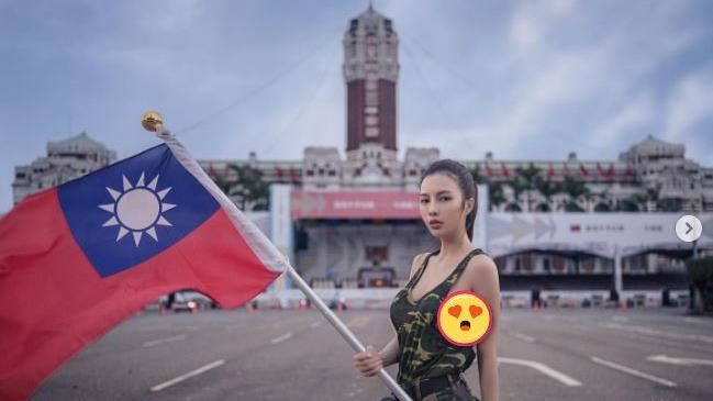 陸官妹霸氣側露　總統府前辣舉國旗慶雙十