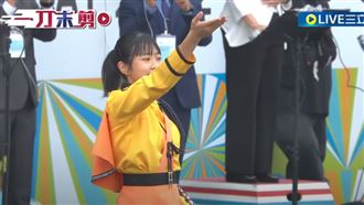 橘色惡魔指揮笑容超甜！本尊喊1句眾歡呼