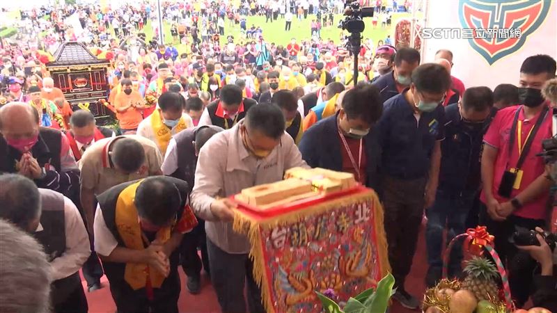 恭迎全台九聖尊神　葫蘆寺水上巡安賜福