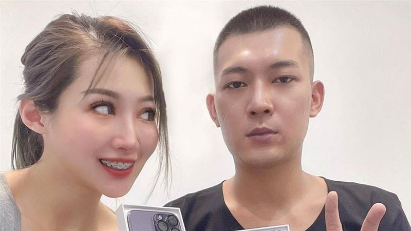 鳳梨床戰女友完事照外流　那濕一片超害羞
