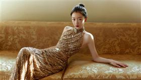 ▲「謀女郎」周冬雨演藝實力備受肯定，成為最年輕的三金影后。（圖／翻攝自微博周冬雨工作室）