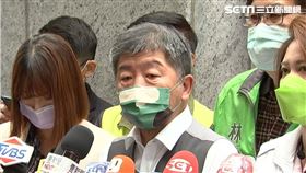 民進黨台北市長參選人陳時中今（11）日上午前往北投自強市場掃街拜票