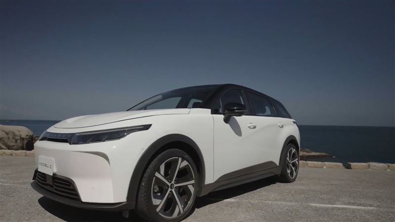 鴻海MODEL C量產版　網見1細節：是真的