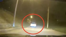 男攔檢不停又開車撞警！遭警開12槍反制