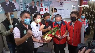 黃珊珊深入文山區市場　搶正藍票防棄保