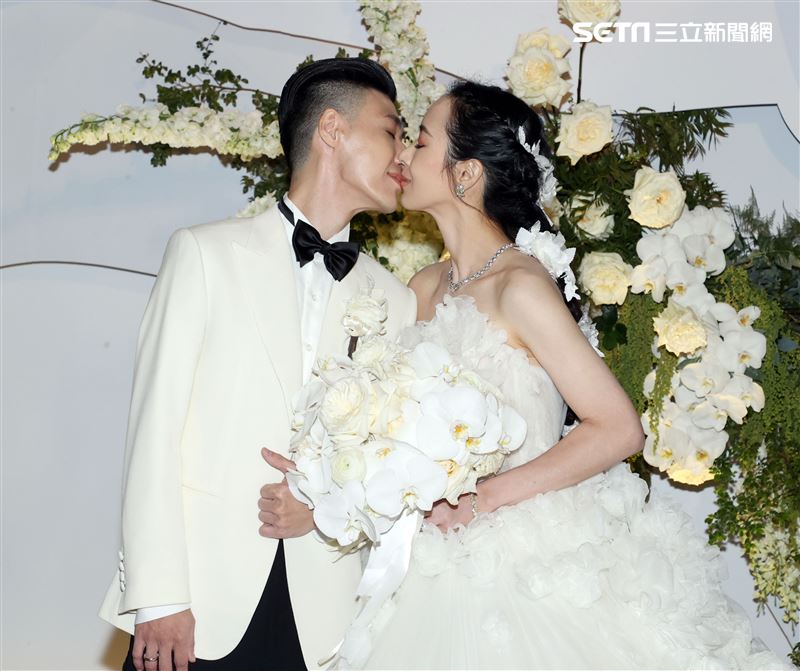 Alex、香蜜拉世紀婚宴。（記者邱榮吉/攝影）