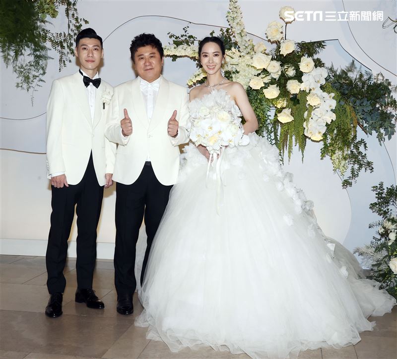 Alex、香蜜拉世紀婚宴。（記者邱榮吉/攝影）