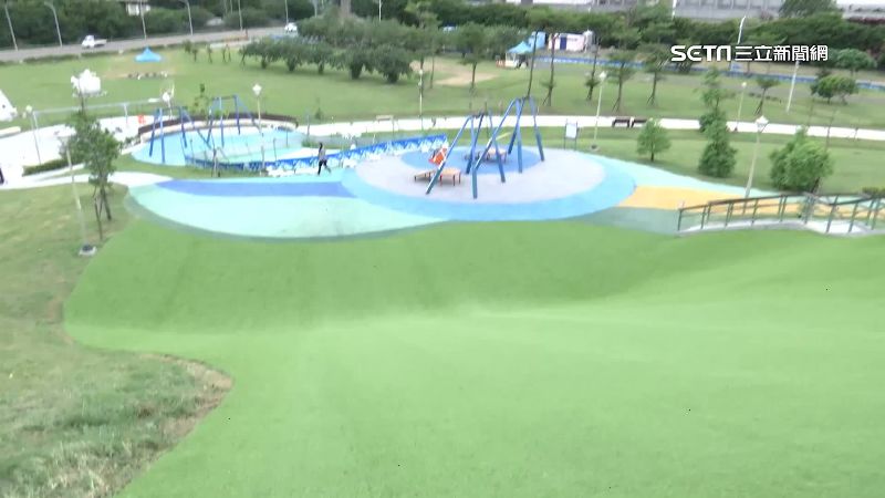 6歲女童「滑草被撞翻」！母怒告過失傷害