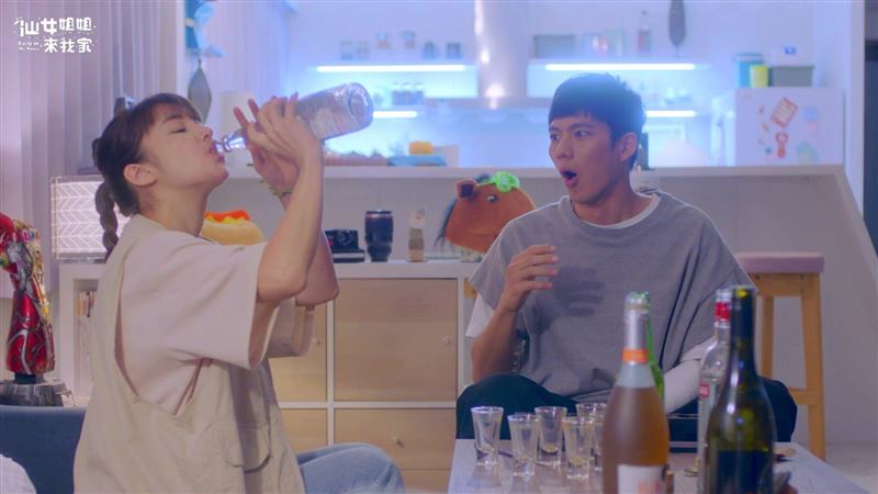 女星意外下海陪酒　畫面流出吸161萬人看