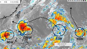 熱帶洋面目前有4個熱帶擾動。（圖／翻攝自「天氣職人-吳聖宇」粉專）