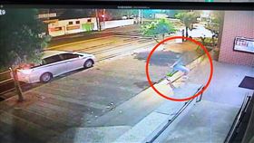 昏迷,送醫,八德（圖／翻攝畫面）