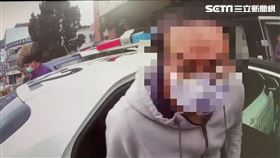 馬來西亞歌手丘沁偉在摩鐵內吸毒遭逮捕送辦。（圖／翻攝畫面）