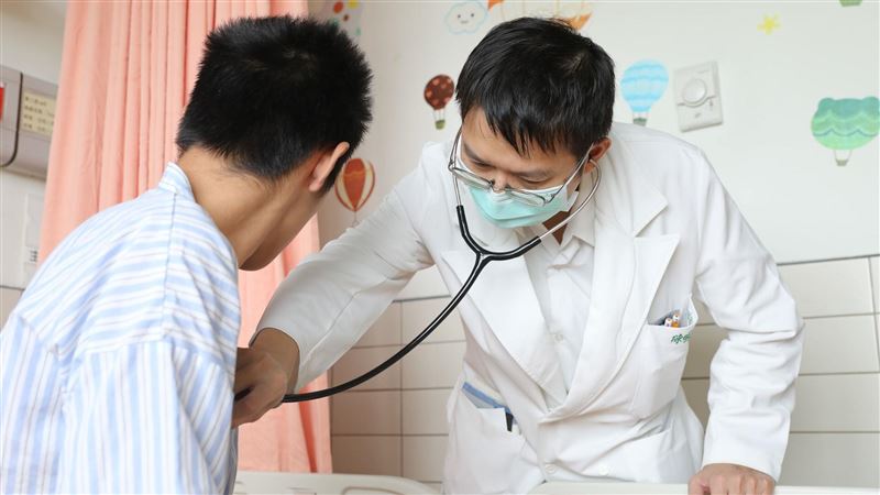 17歲少年跌七星潭　游上岸後竟橫紋肌溶解