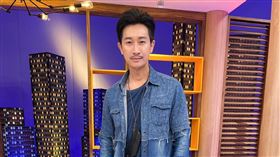 男星邱凱偉上節目分享帶小孩崩潰經。（圖／衛視中文台提供）