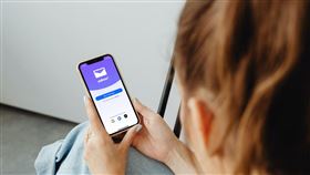 Yahoo奇摩電子信箱App全新改版上線。（圖／Yahoo奇摩提供）