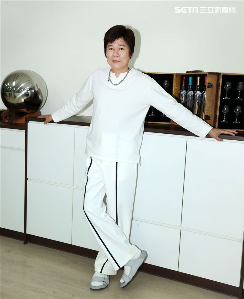 洪榮宏三立新聞網專訪。（記者邱榮吉/攝影）