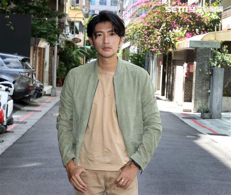 曾少宗金鐘三立新聞網專訪。（記者邱榮吉/攝影）