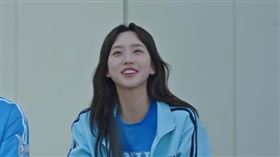 《青春應援CHEER UP》裴仁爀、韓智賢漸漸擦出曖昧火花。（圖：翻攝自MyVideo）