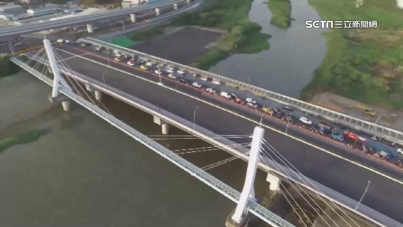 河堤道路紅綠燈少　南科往來「最愛路線」