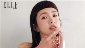 ELLE10月號封面之星林依晨。（圖／ELLE提供）