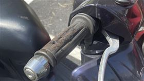 高雄「抹屎怪客」出沒！汽機車被抹滿糞便