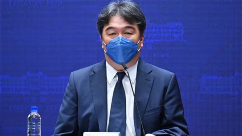 11月有機會摘口罩　確診隔離天數將縮短