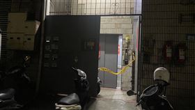 新莊男子在套房腹部多處穿刺傷。（圖／翻攝畫面）