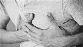 花蓮男胸痛狂喘冒冷汗「竟是血管痙攣」（圖／翻攝自pexels）